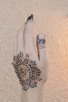 ������ѧ��ͻΧ���ع鳣ʶ������˼ά